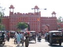 Old Town's walls are one of the reasons that Jaipur is sometimes referred
to as the "pink city."
