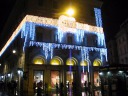 A video of the lights.  (Yes, they change, looking like stars falling or 
water droplets dripping.)
